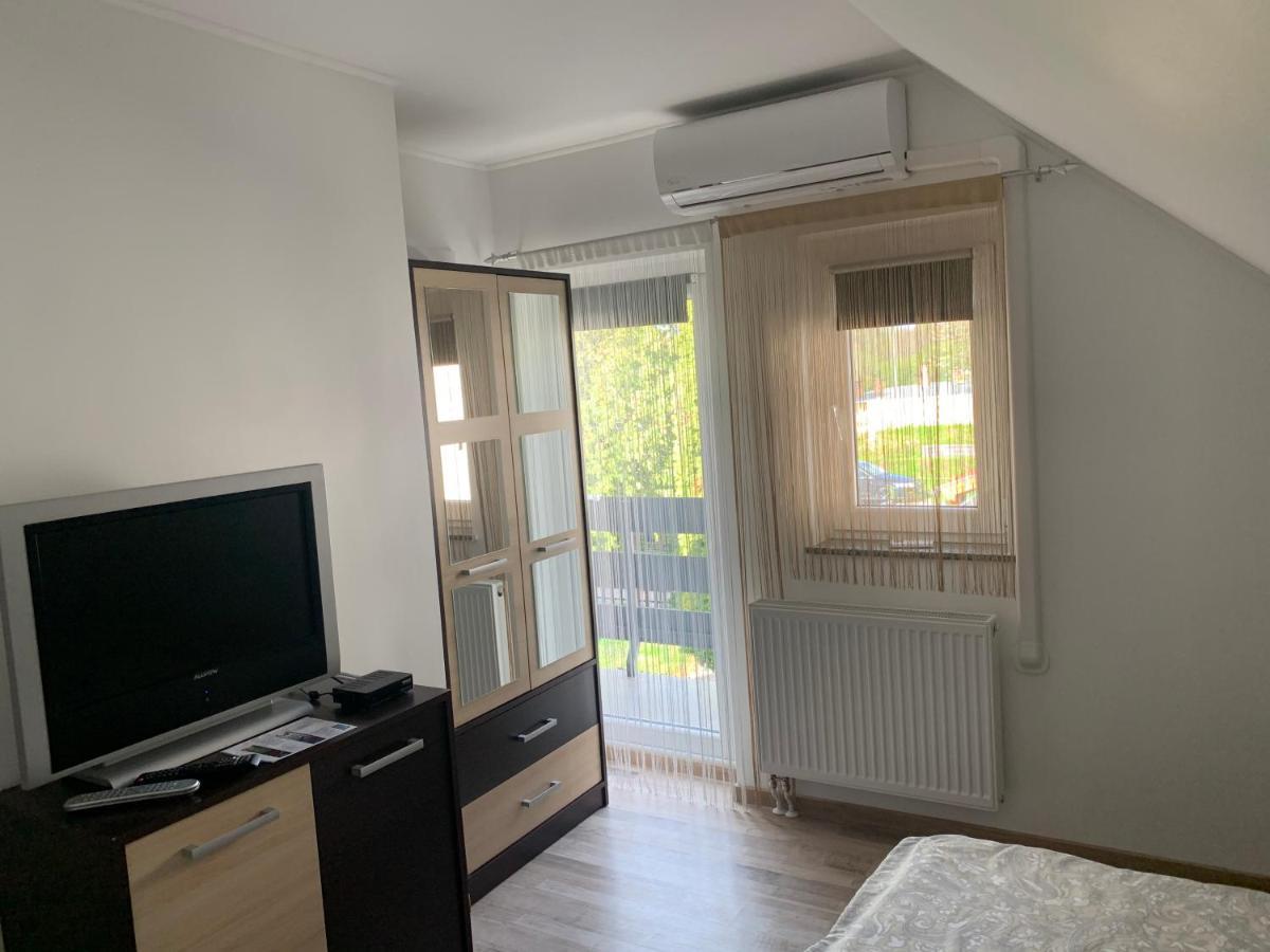 Komo Apartment Buk Bagian luar foto